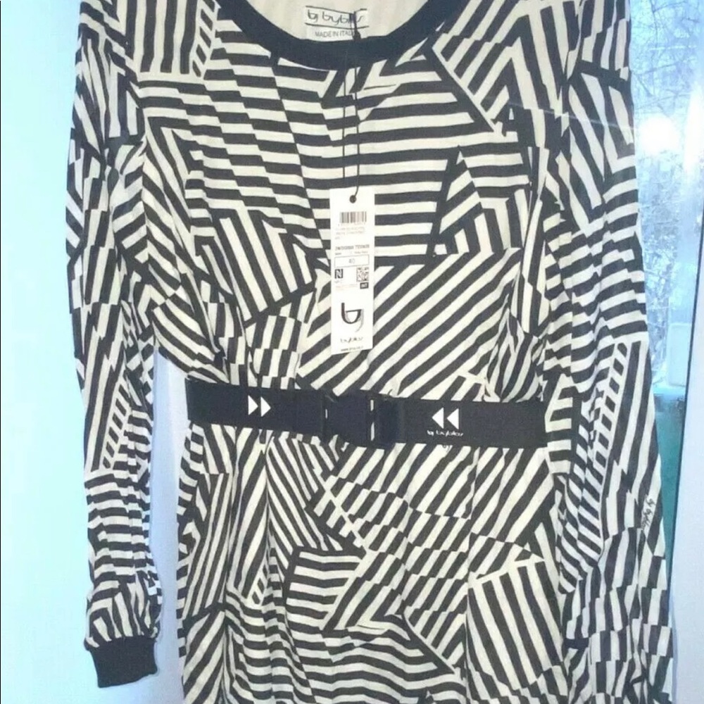 by Byblos star mini dress belted